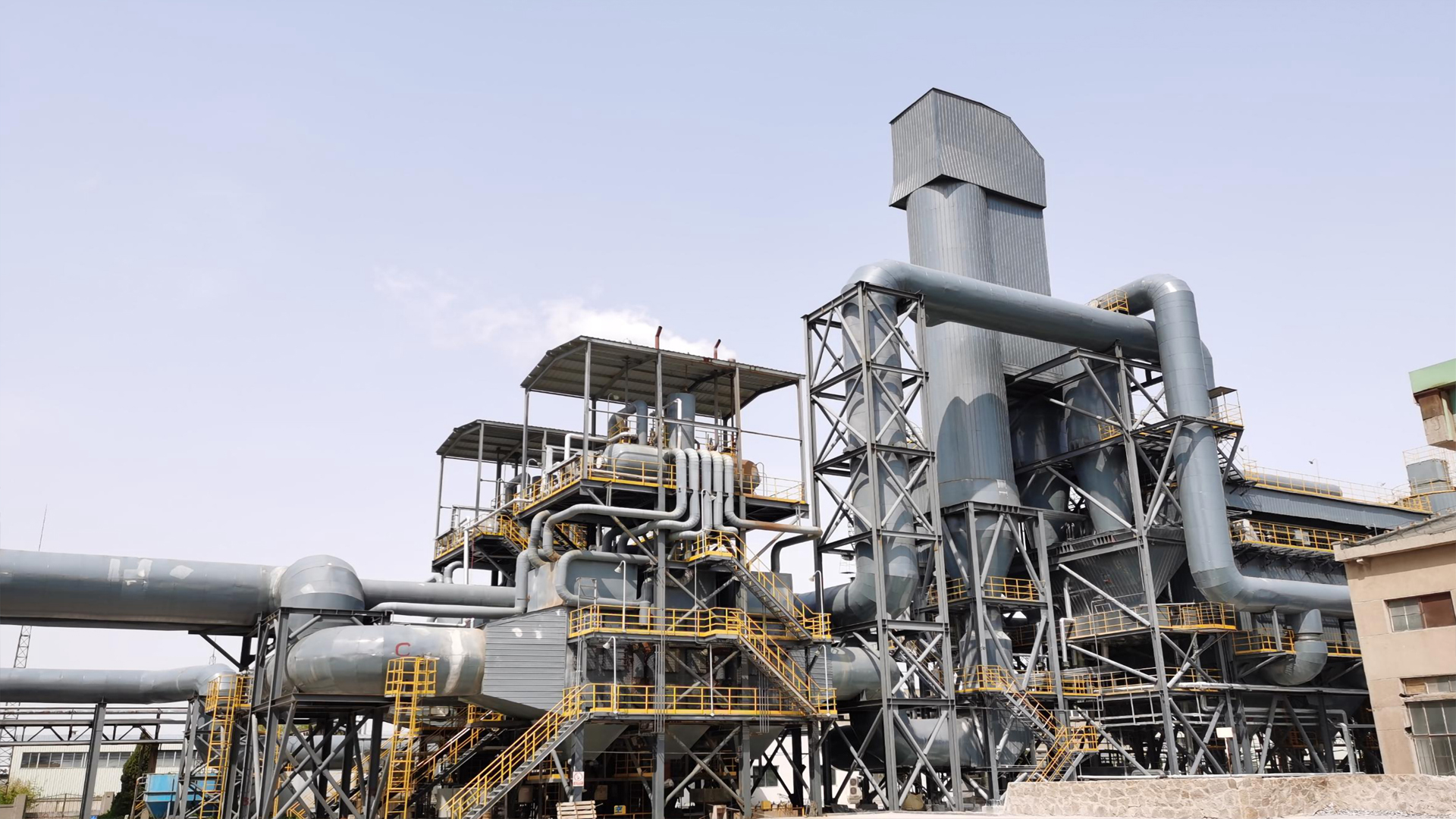 青島臺(tái)玻450t/d玻璃窯余熱鍋爐